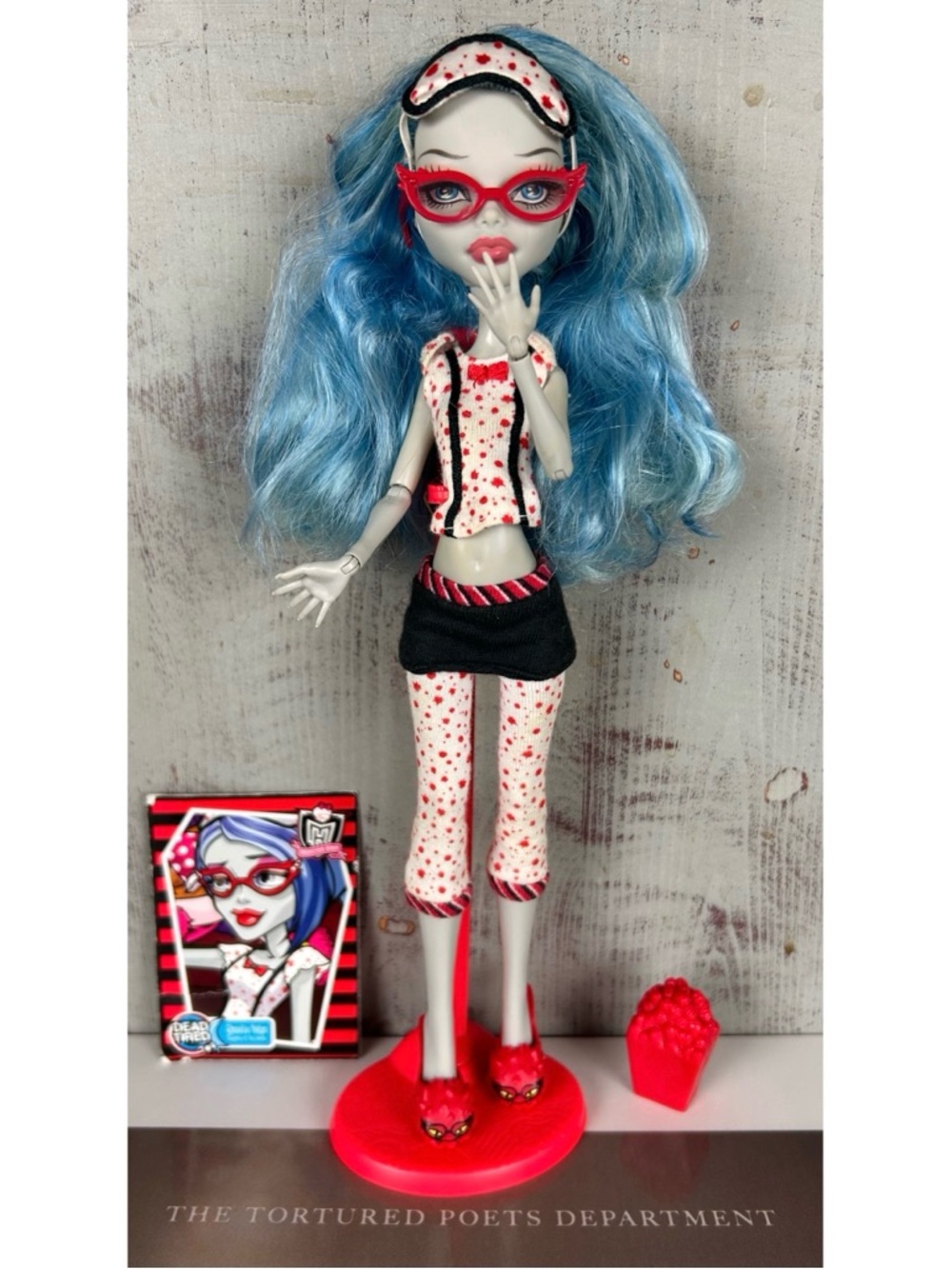 Monster High Ghoulia Yelps Dead Tired Doll Black Elastics